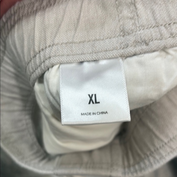 Express Beige Drawstring Shorts Size XL (39-41) - Picture 3 of 4